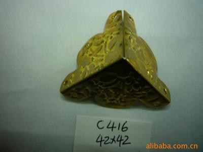 【廠家供應優(yōu)質(zhì)包角 木盒包裝下護角 禮盒包裝包角 禮品盒裝飾包角】價格,廠家,圖片,其他箱包服裝配件,永嘉縣甌北鎮(zhèn)金鋒五金工藝配件廠-